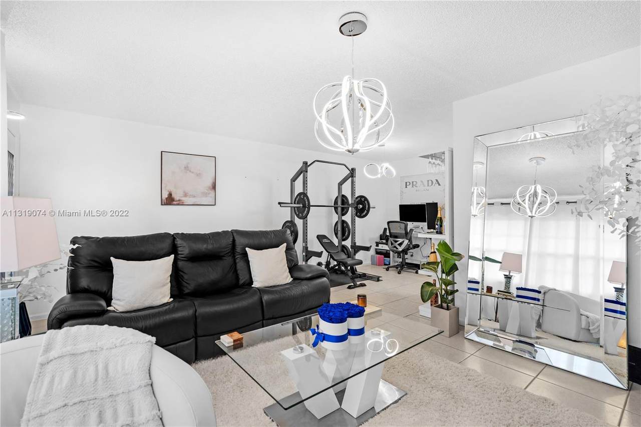 13250 7th Ct - Photo 1