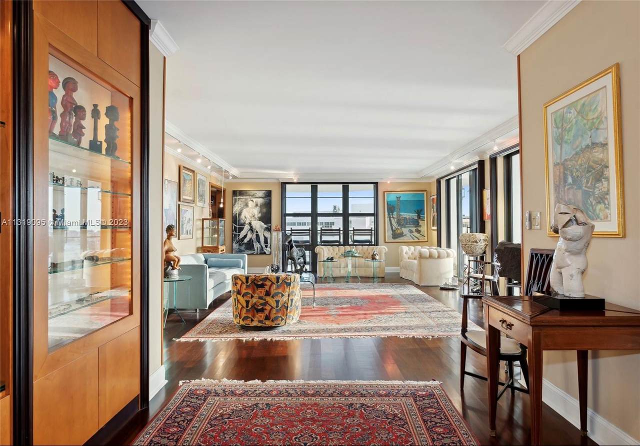 5500 Collins Ave - Photo 1