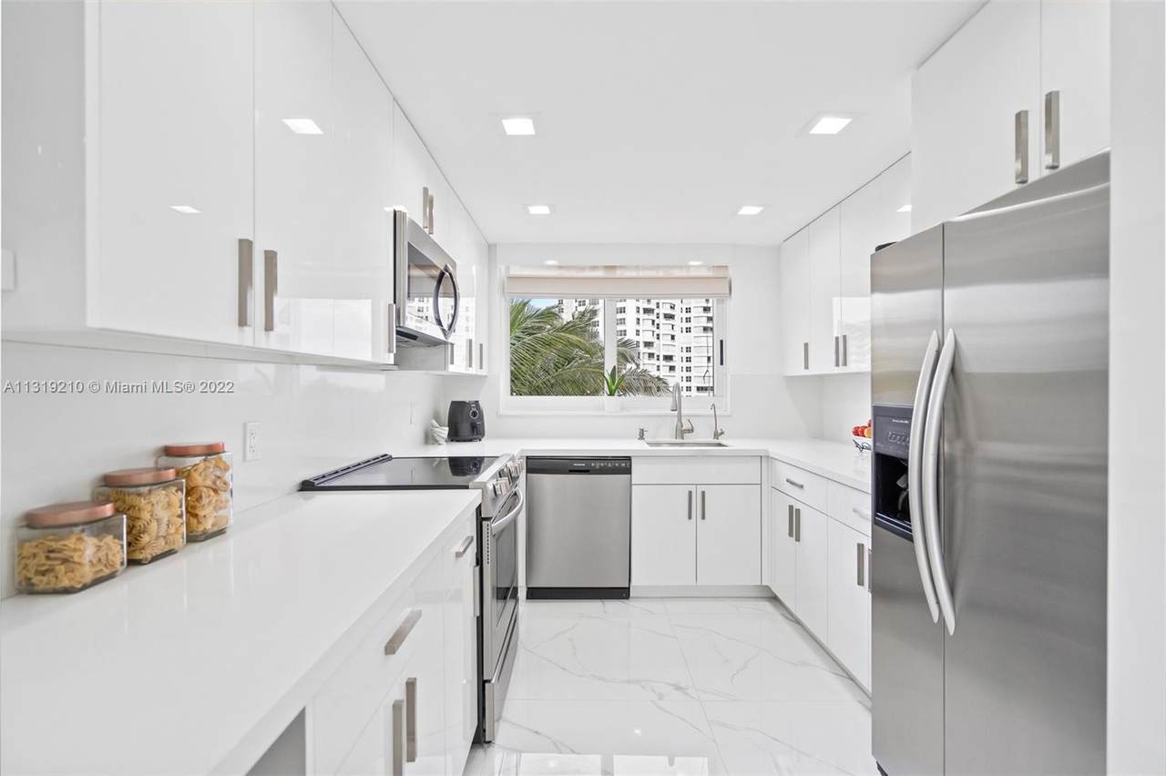 1360 Ocean Blvd - Photo 1