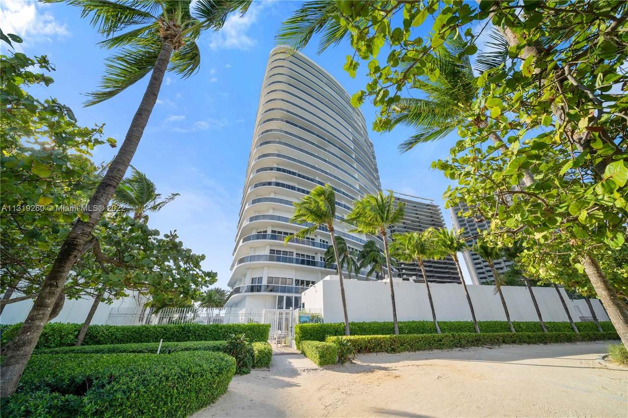 9601 Collins Ave - Photo 1