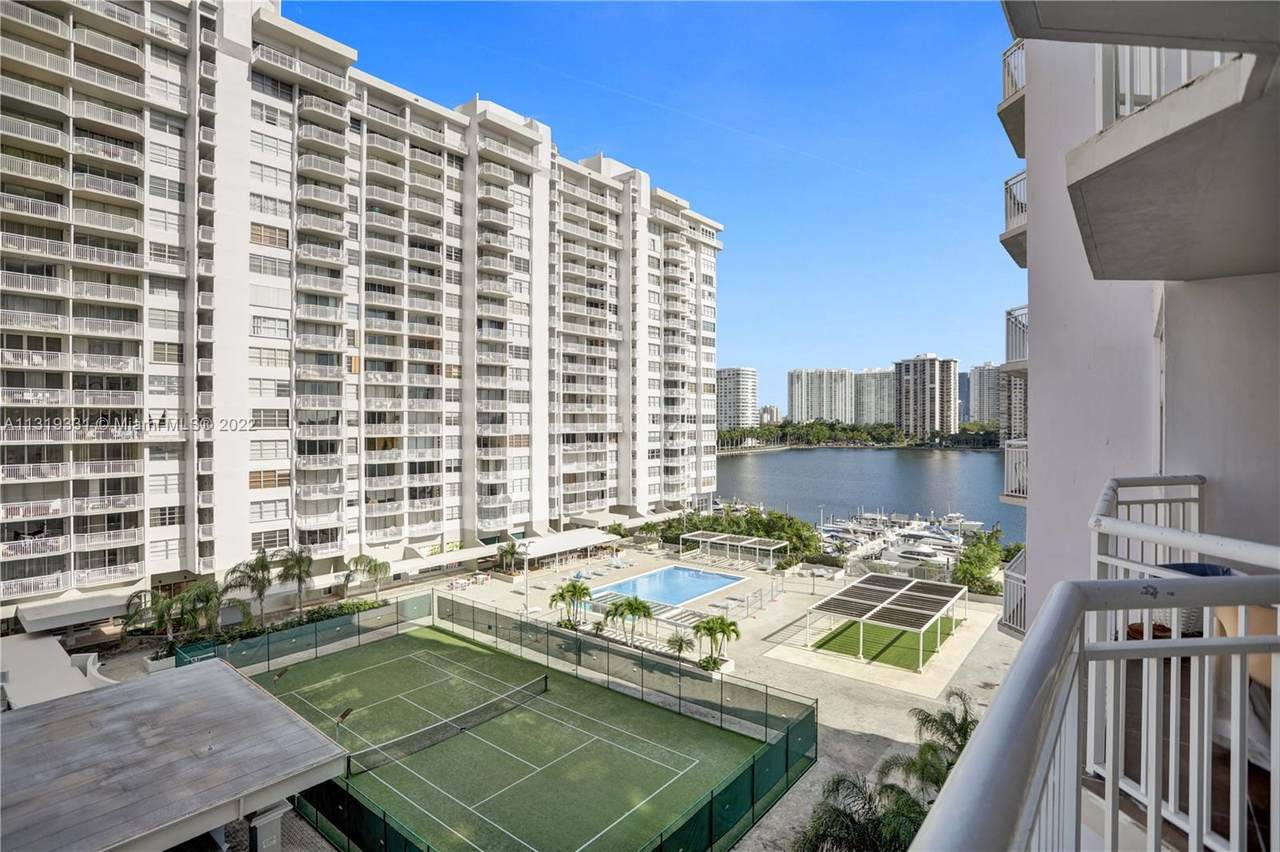 18031 Biscayne Blvd - Photo 1