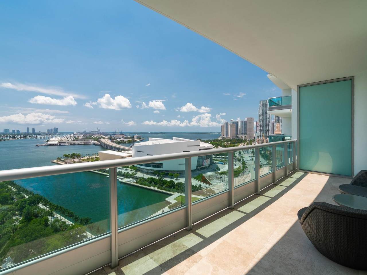 900 Biscayne Blvd - Photo 1