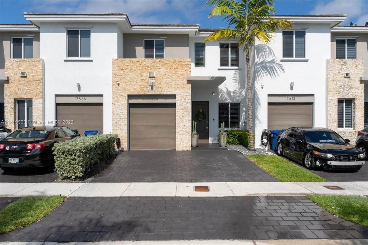 17624 153rd Ave - Photo 1