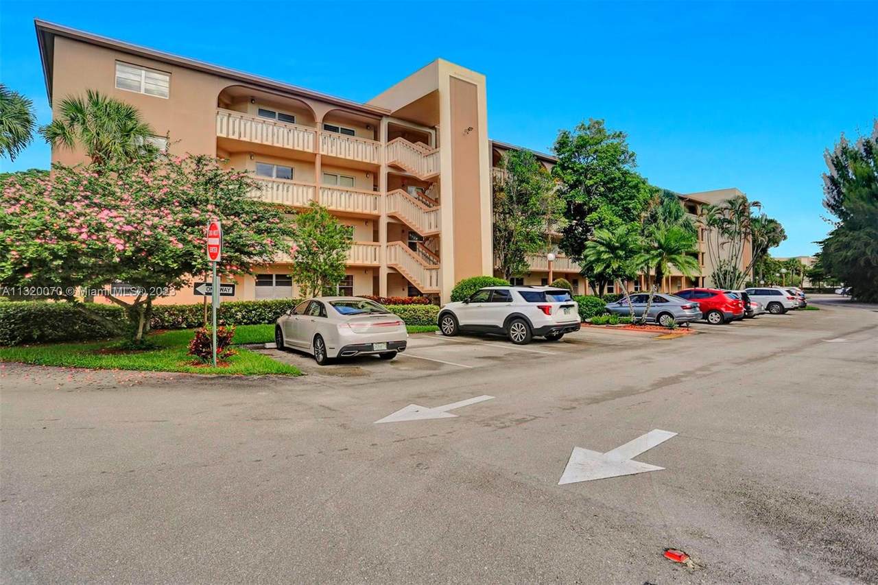 1601 Abaco Dr - Photo 1