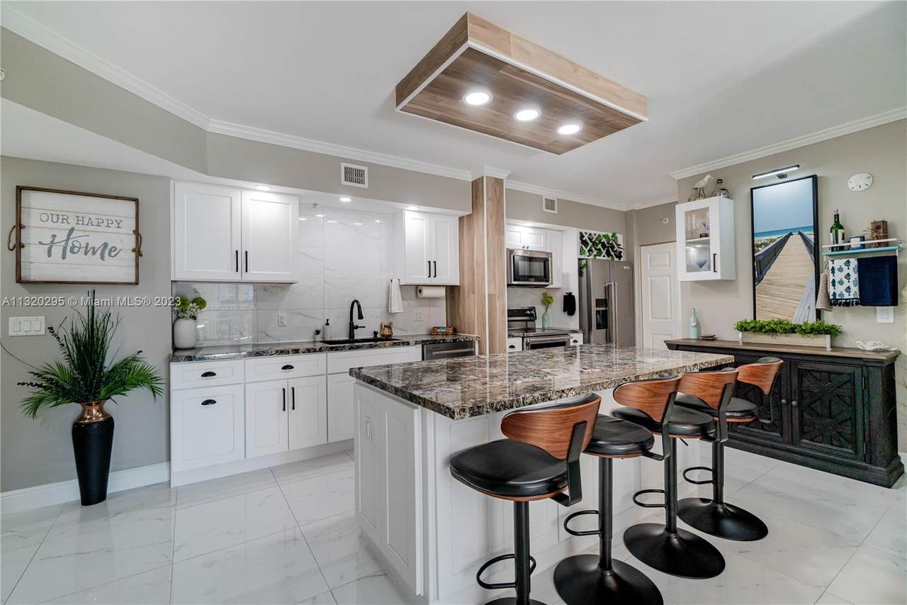 17100 Bay Rd - Photo 1