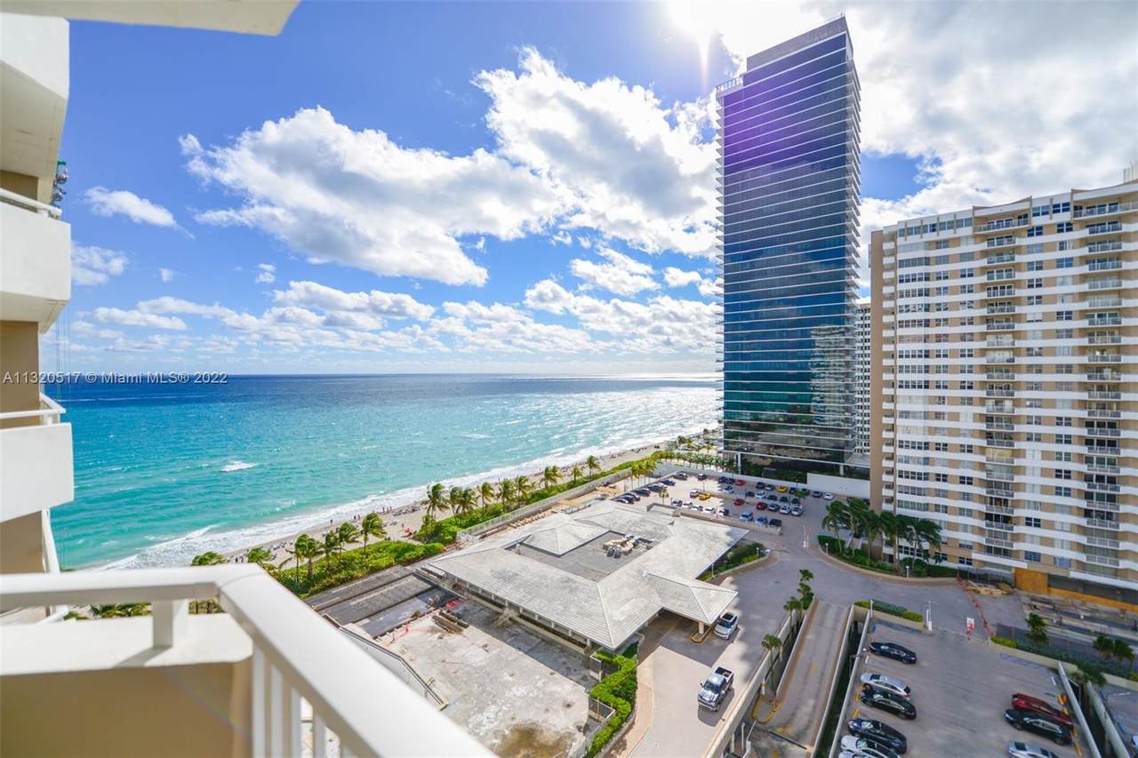1950 Ocean Dr - Photo 1