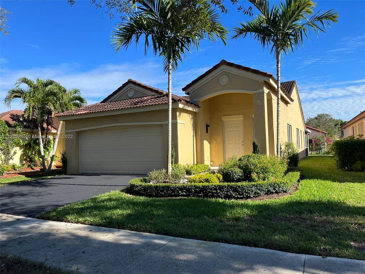 1542 Presidio Dr - Photo 1