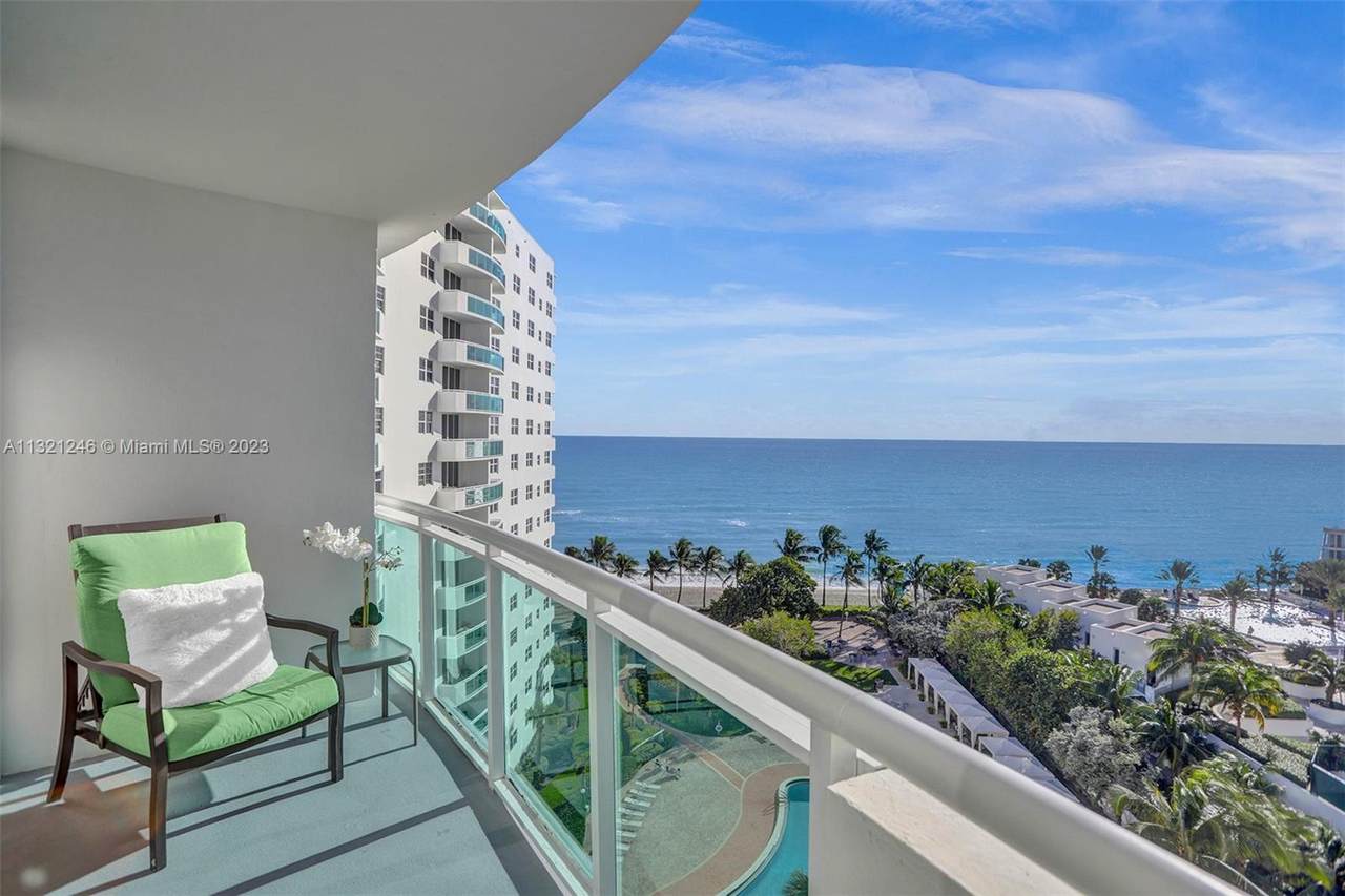 3001 Ocean Dr - Photo 1