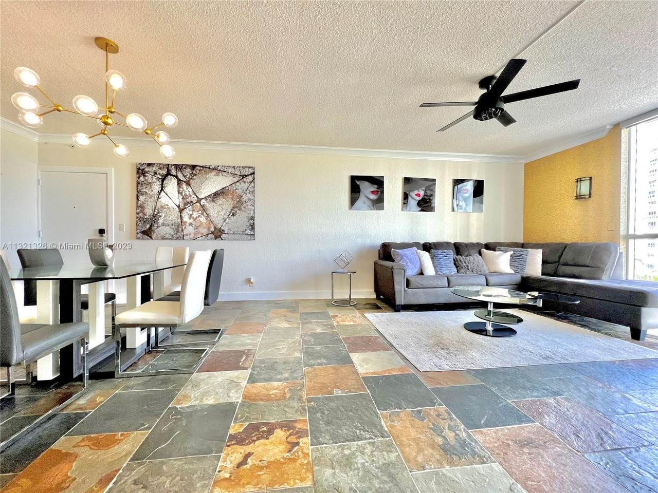 3901 Ocean Dr - Photo 1