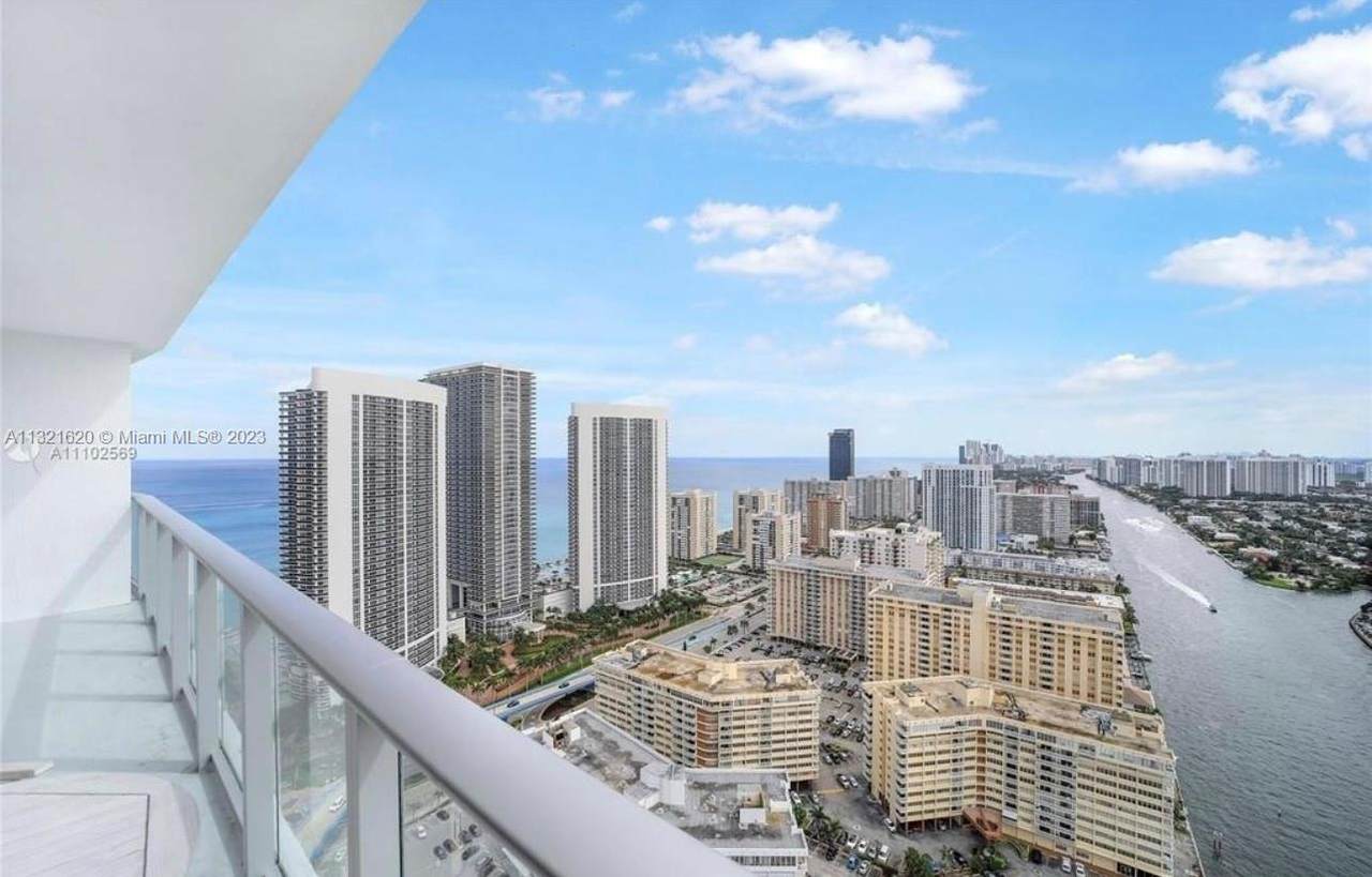 4010 Ocean Dr - Photo 1