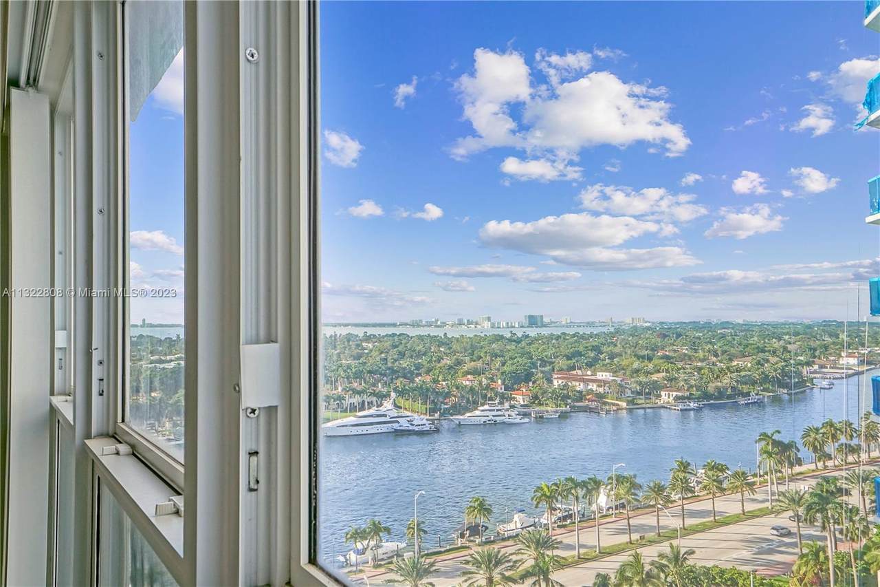 4747 Collins Ave - Photo 1