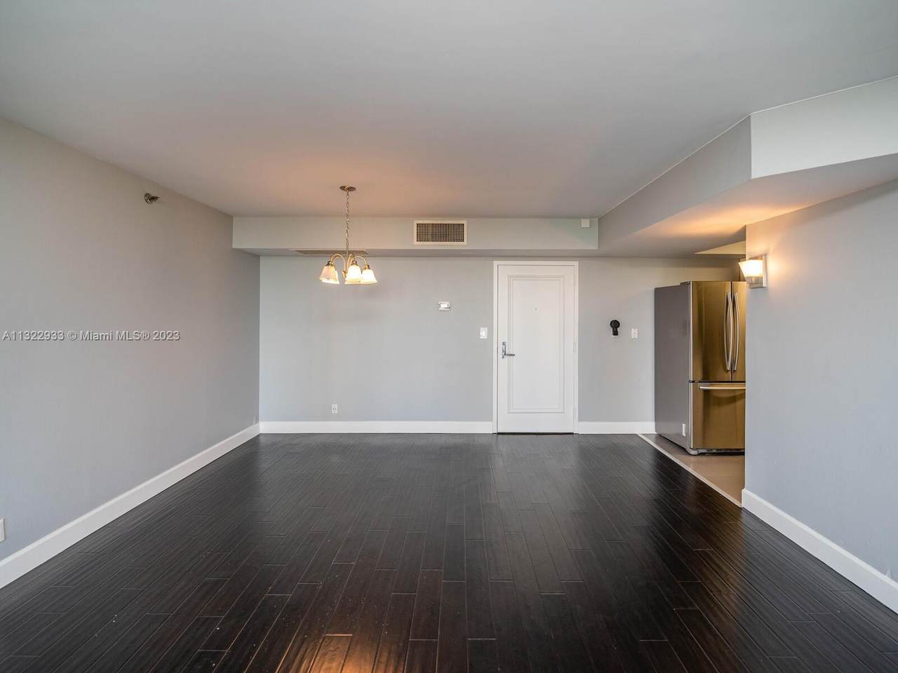 3600 Mystic Pointe Dr - Photo 1