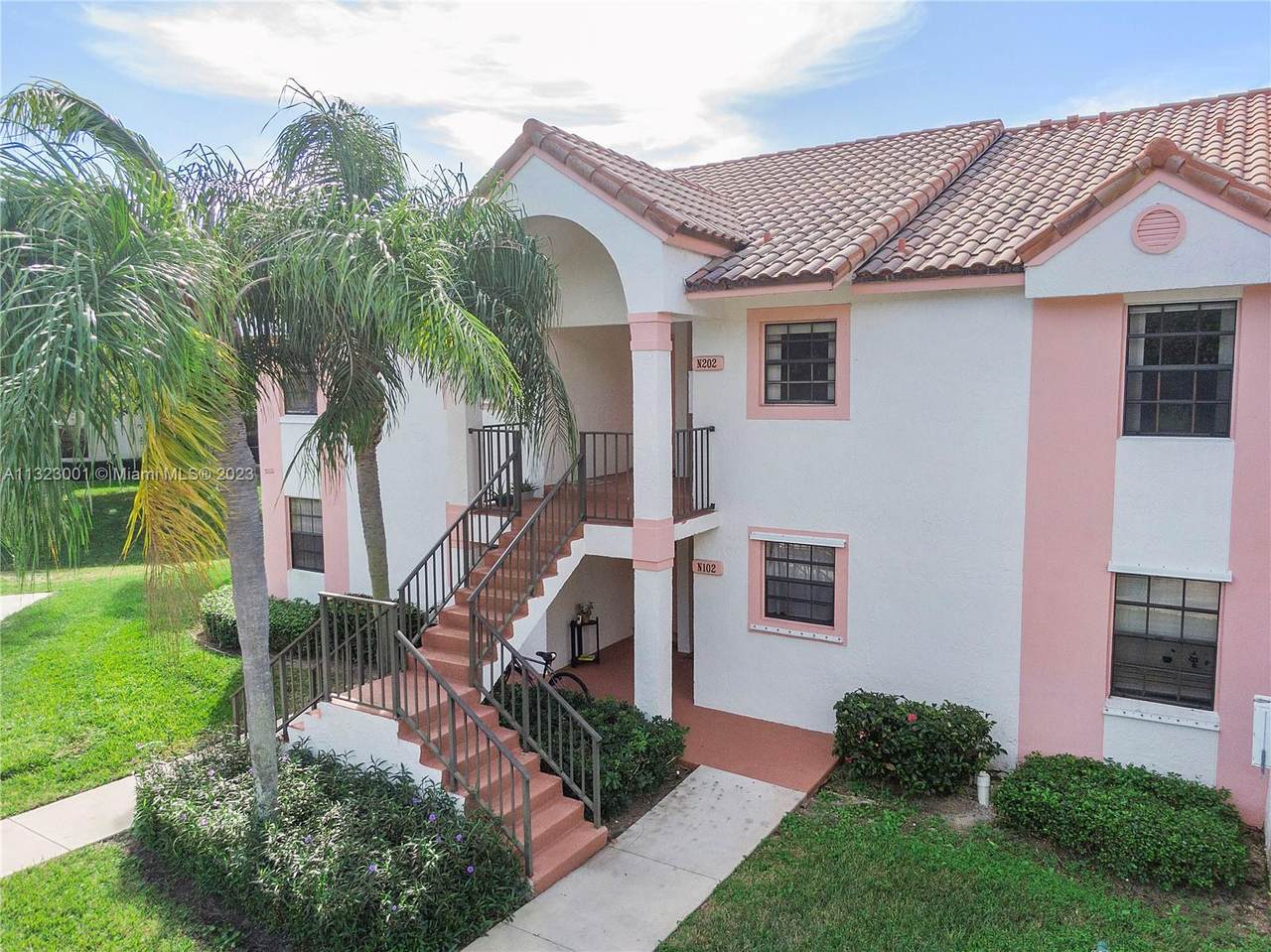 3000 Norwood Pl - Photo 1