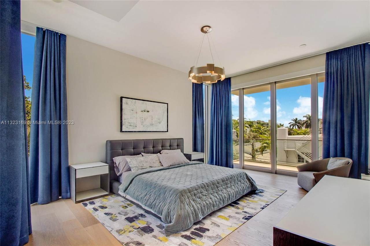 311 Meridian Ave - Photo 1