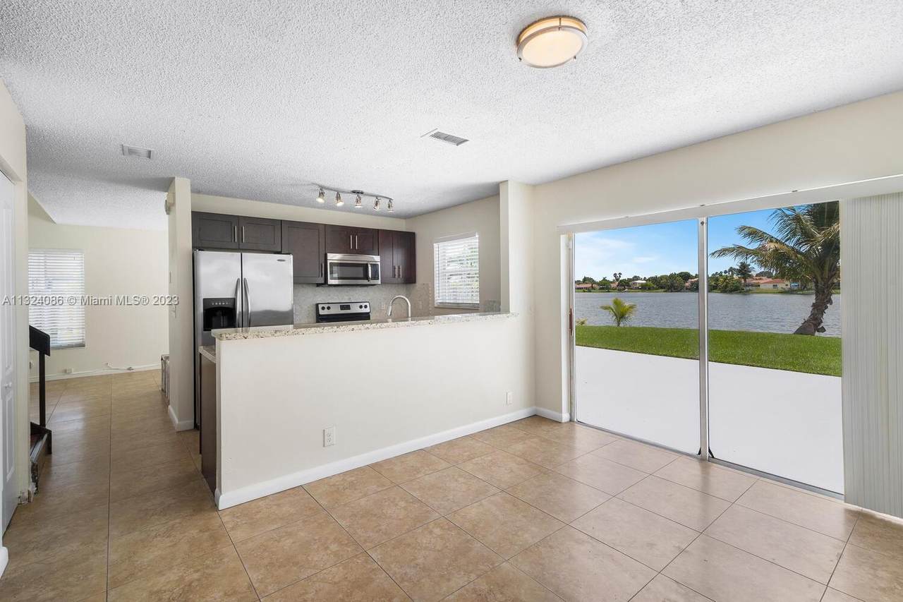6402 Buena Vista Dr - Photo 1