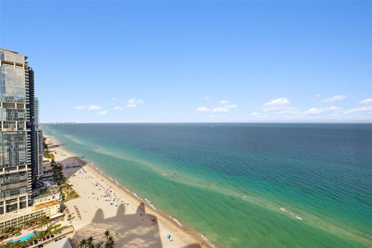 18201 Collins Ave - Photo 1