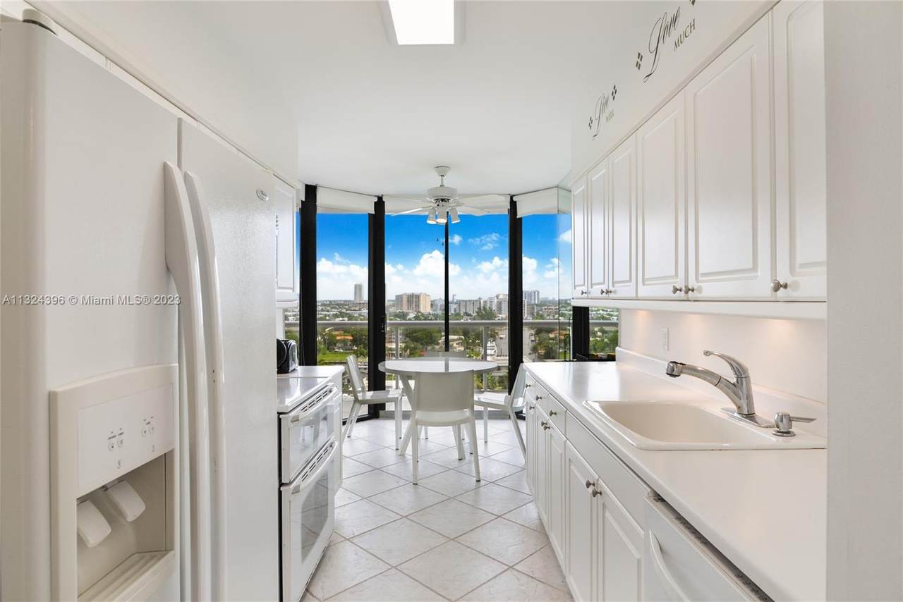 3640 Yacht Club Dr - Photo 1