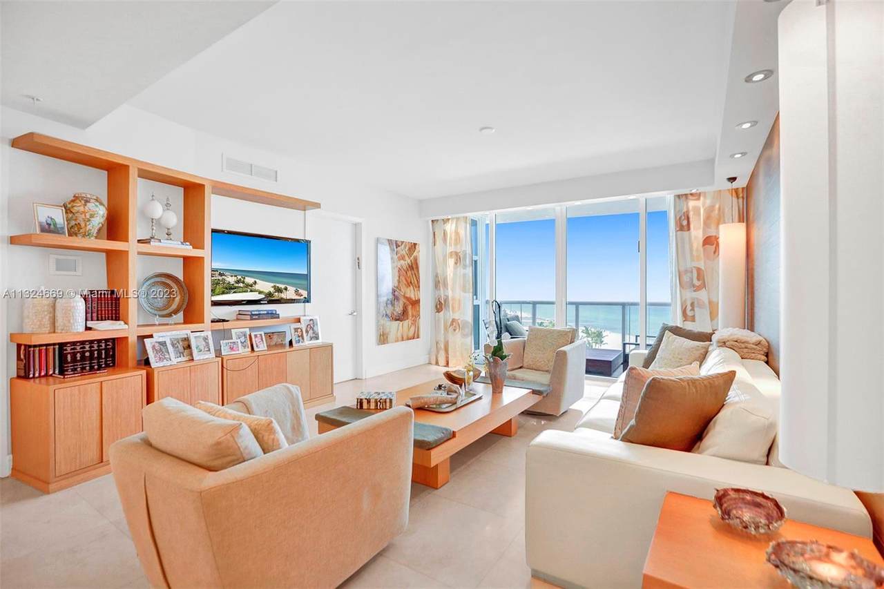 18201 Collins Ave - Photo 1