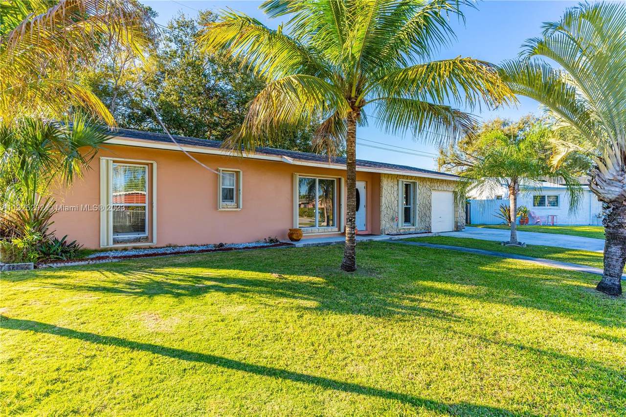15300 106th Ave - Photo 1