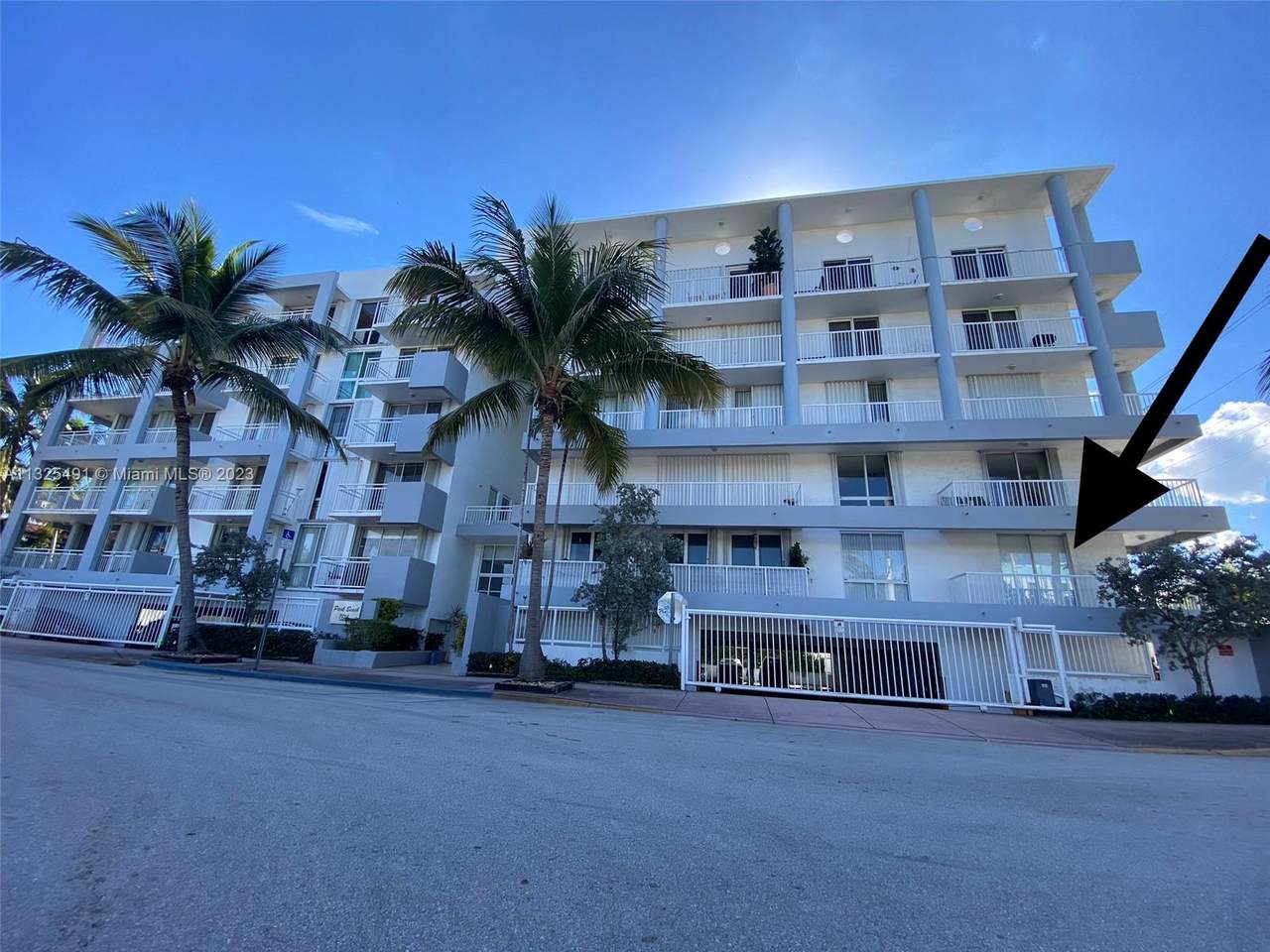7832 Collins Ave - Photo 1