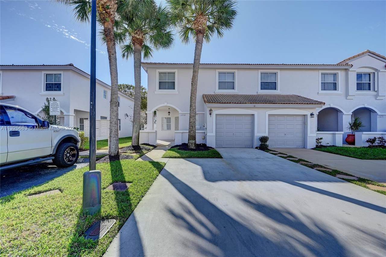 16864 1st Pl - Photo 1