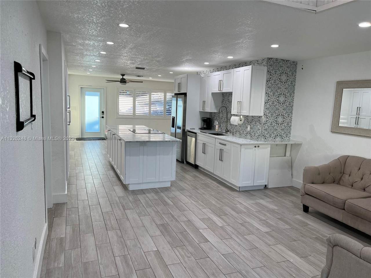 6711 Cody St - Photo 1