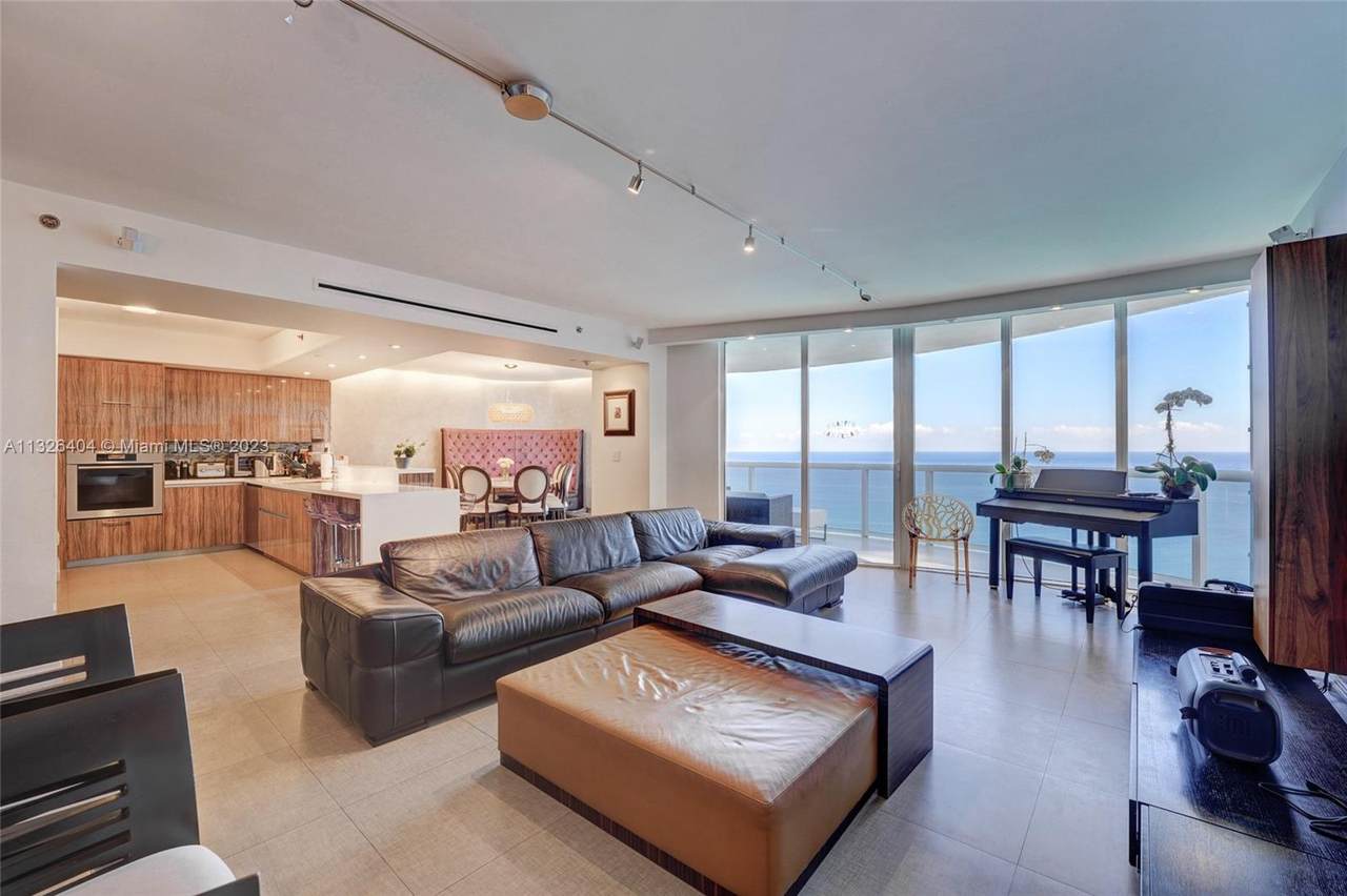 17201 Collins Ave - Photo 1