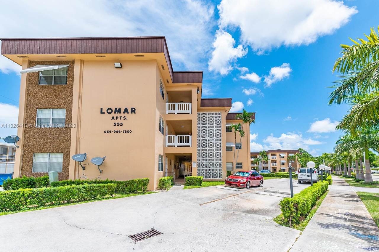 555 Luna Ct - Photo 1