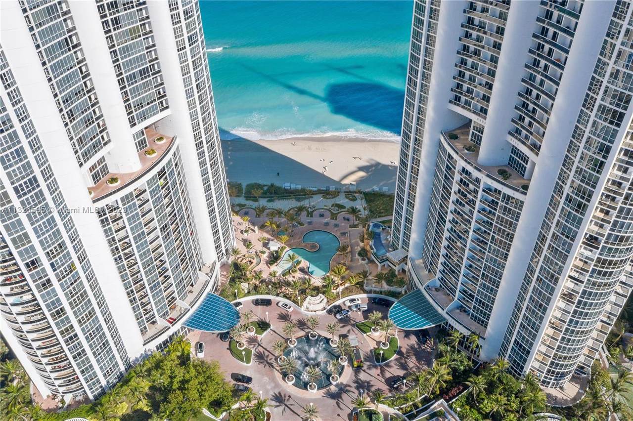 18101 Collins Ave - Photo 1