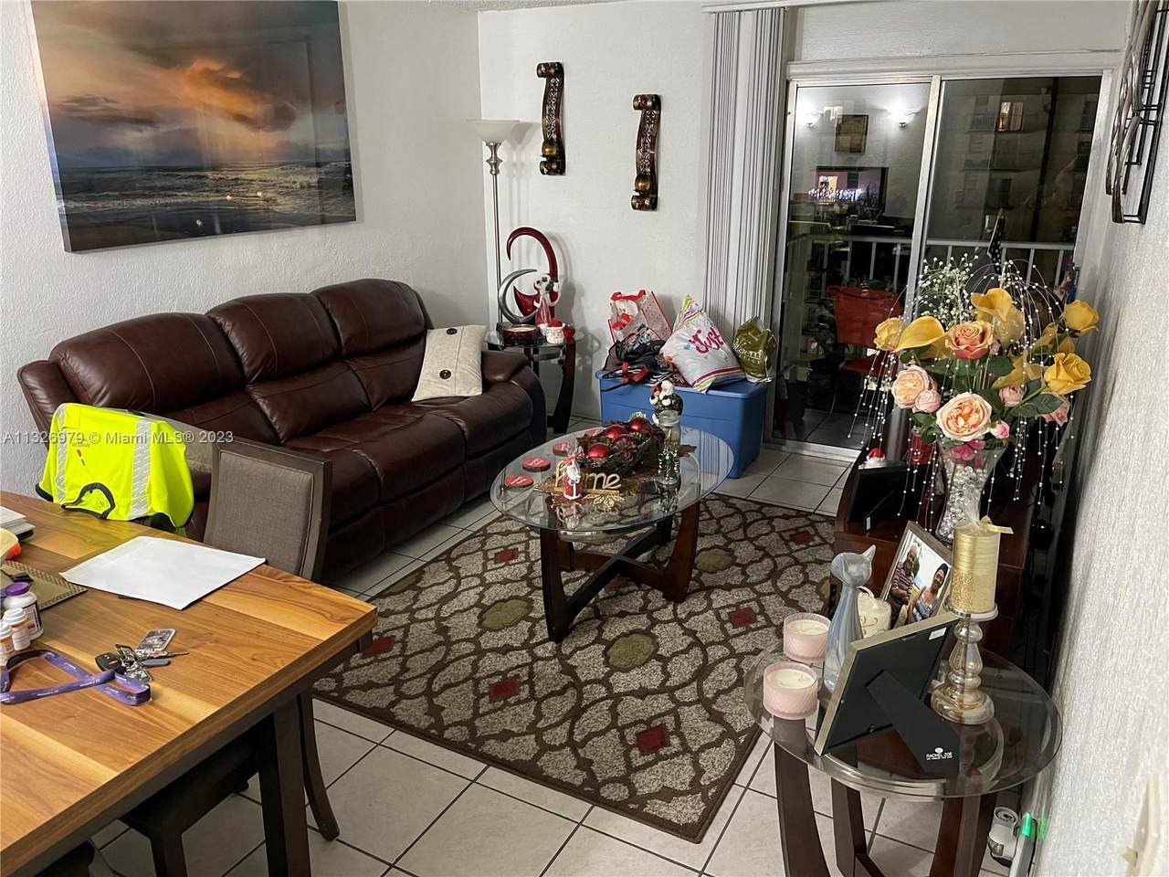 801 47 Ave - Photo 1