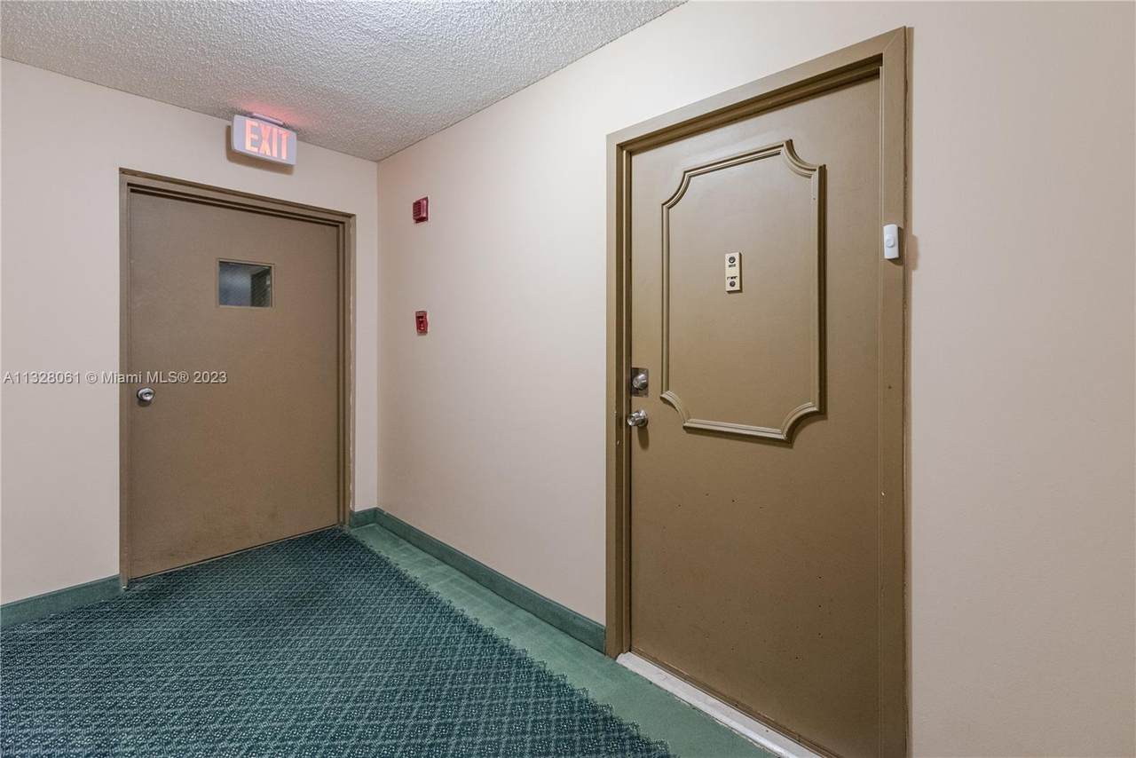 601 Three Islands Blvd - Photo 1