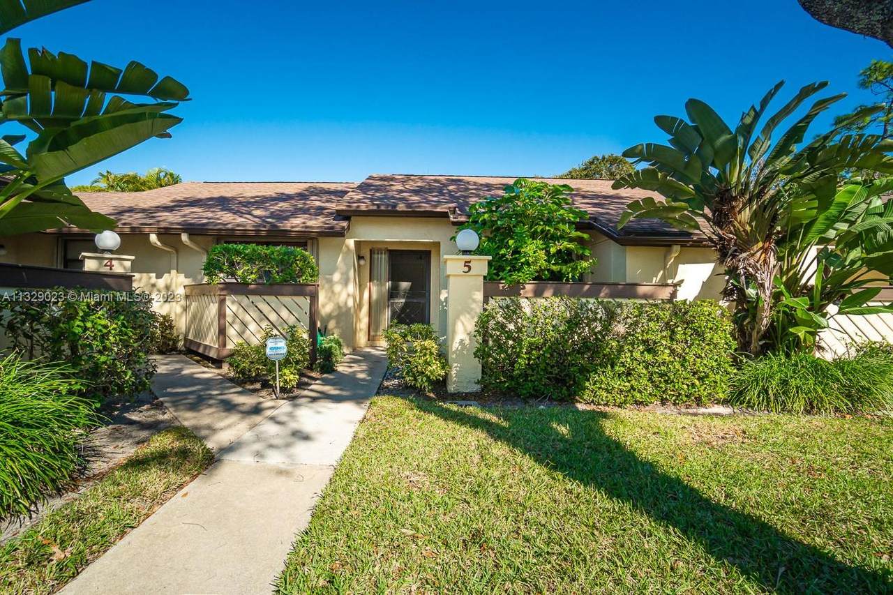 5 Bay Cedar Ct - Photo 1