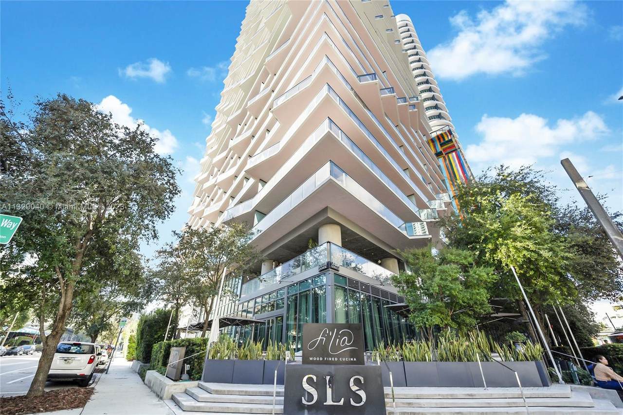 1300 Miami Ave - Photo 1