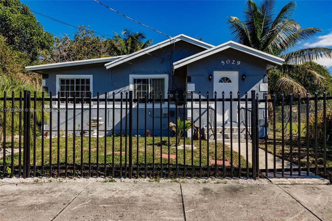 5029 3rd Ave - Photo 1