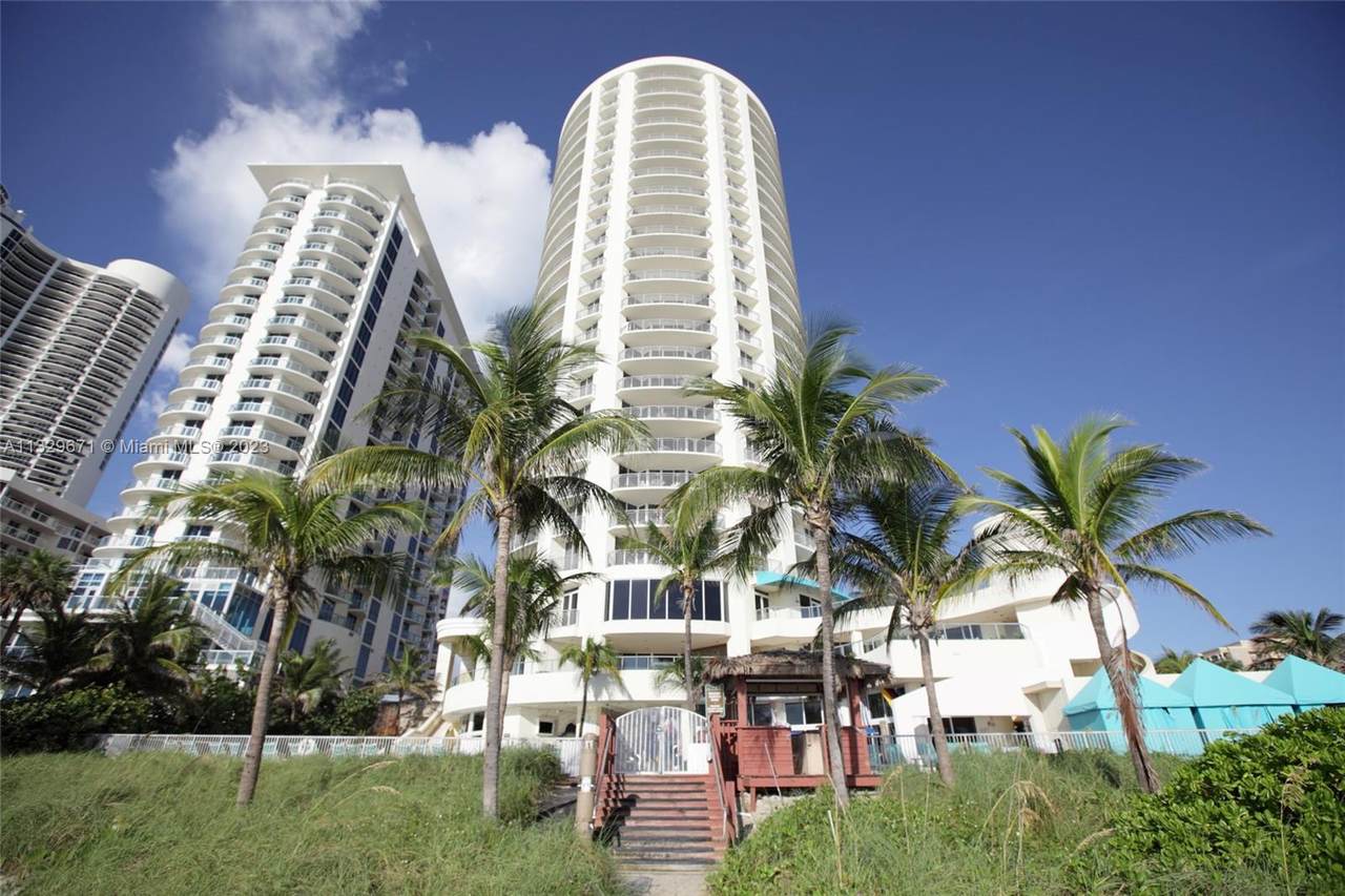 17375 Collins Ave - Photo 1