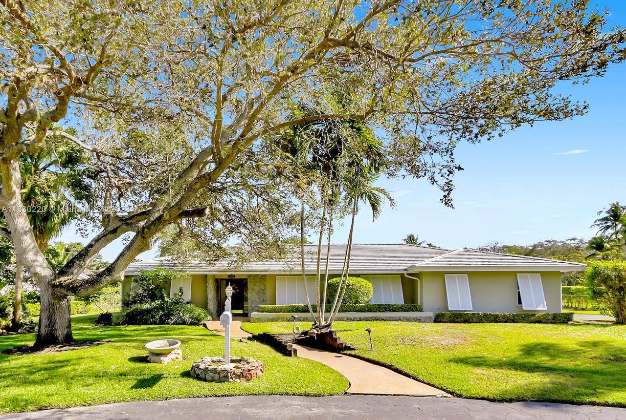 12995 68th Ave - Photo 1