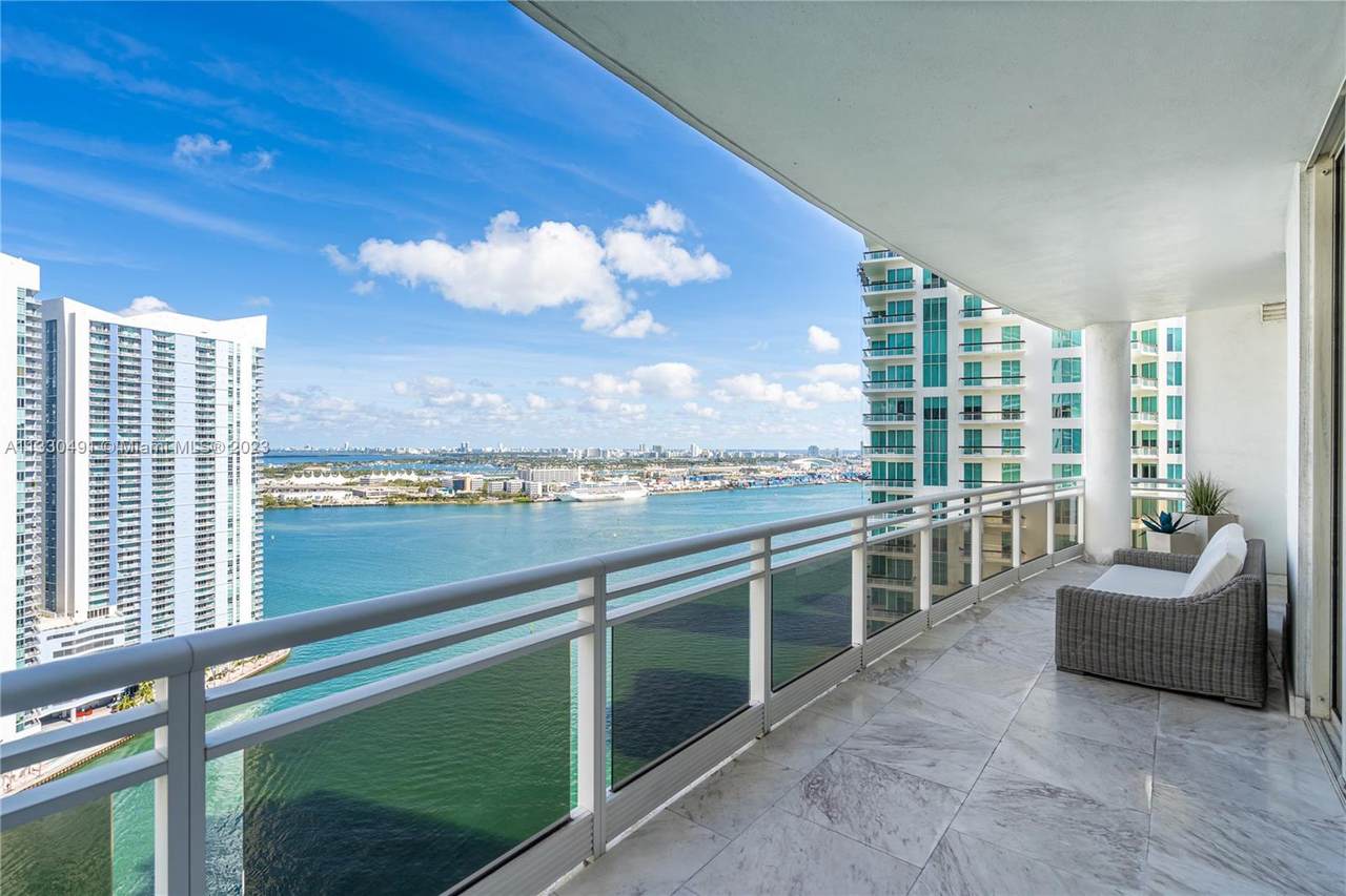 901 Brickell Key Blvd - Photo 1