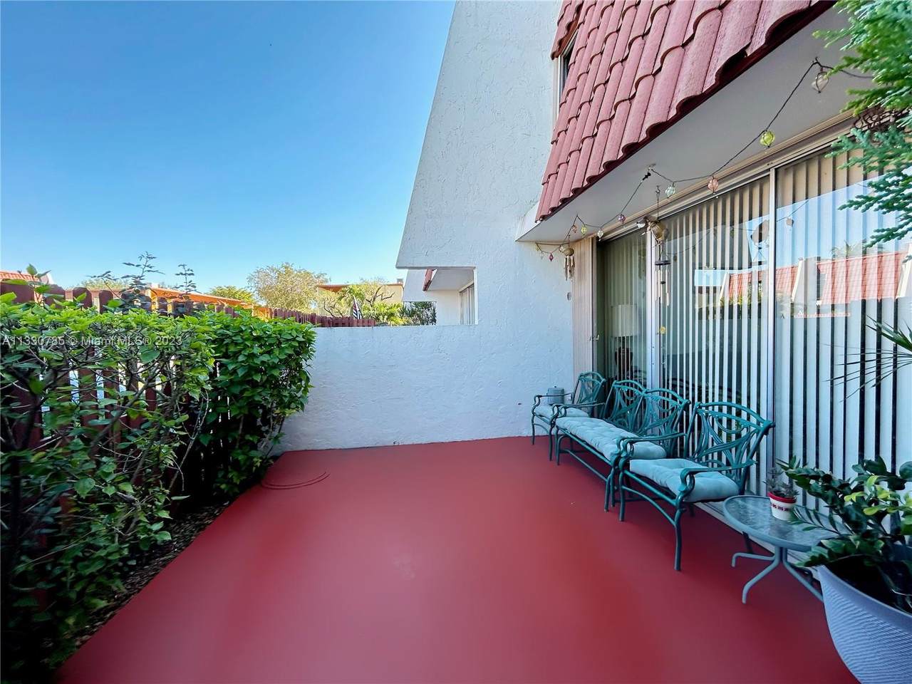 13847 84th St - Photo 1