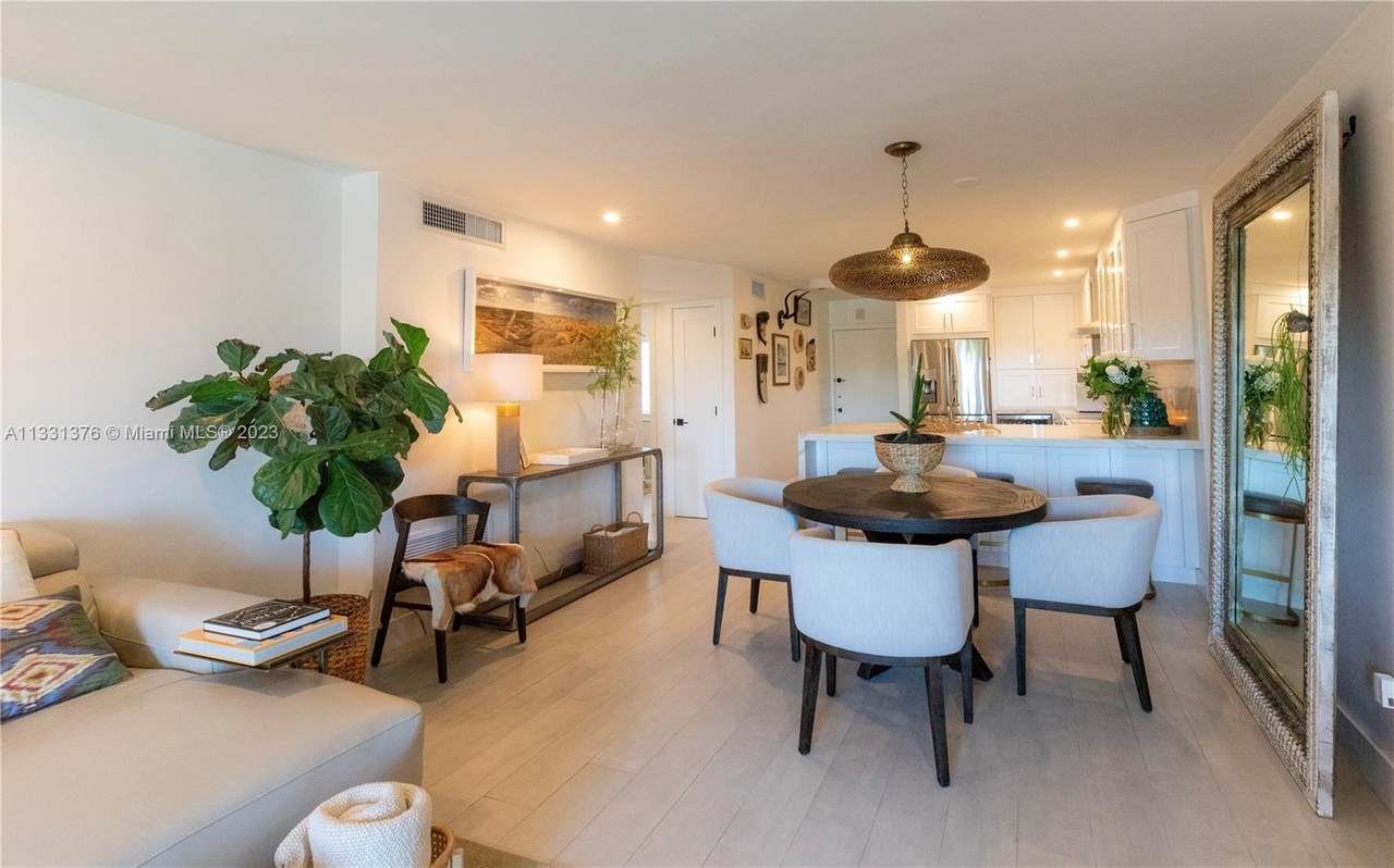 6815 Edgewater Dr - Photo 1
