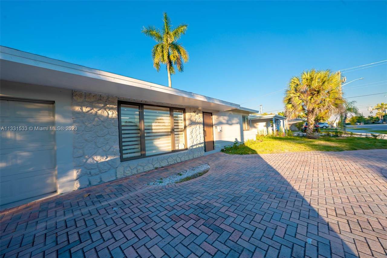 1221 Camino Real - Photo 1