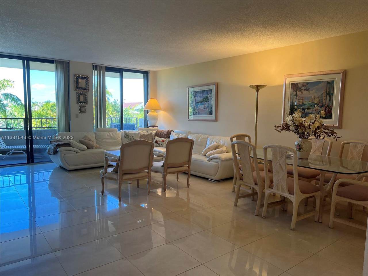 101 Crandon Blvd - Photo 1