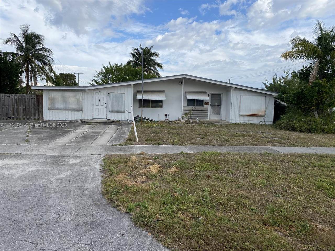 1403 Drew St - Photo 1