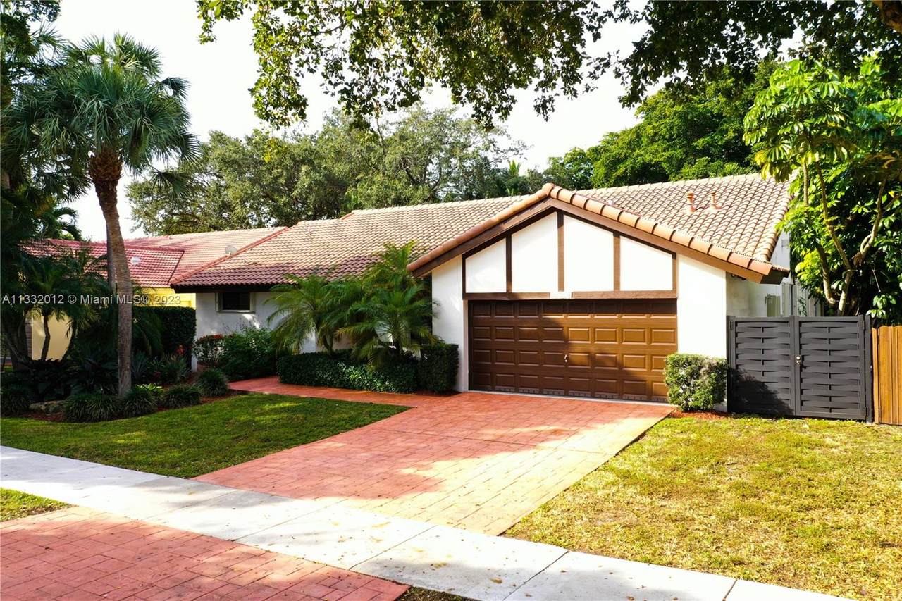 14720 Glencairn Rd - Photo 1