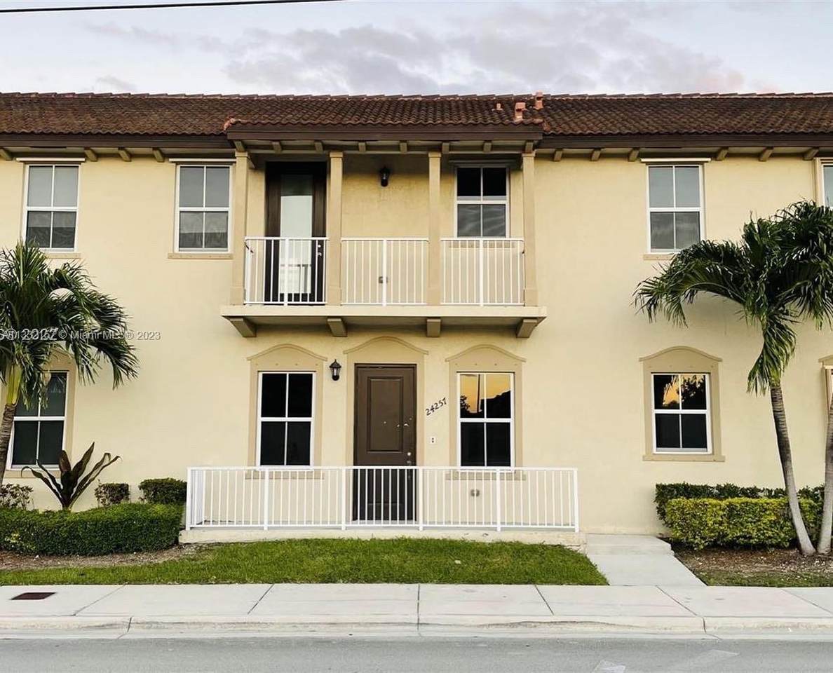 24257 117th Ave - Photo 1