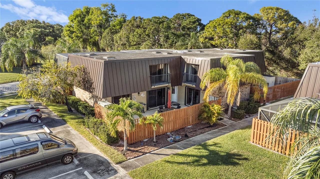 5859 Windsong Ln - Photo 1