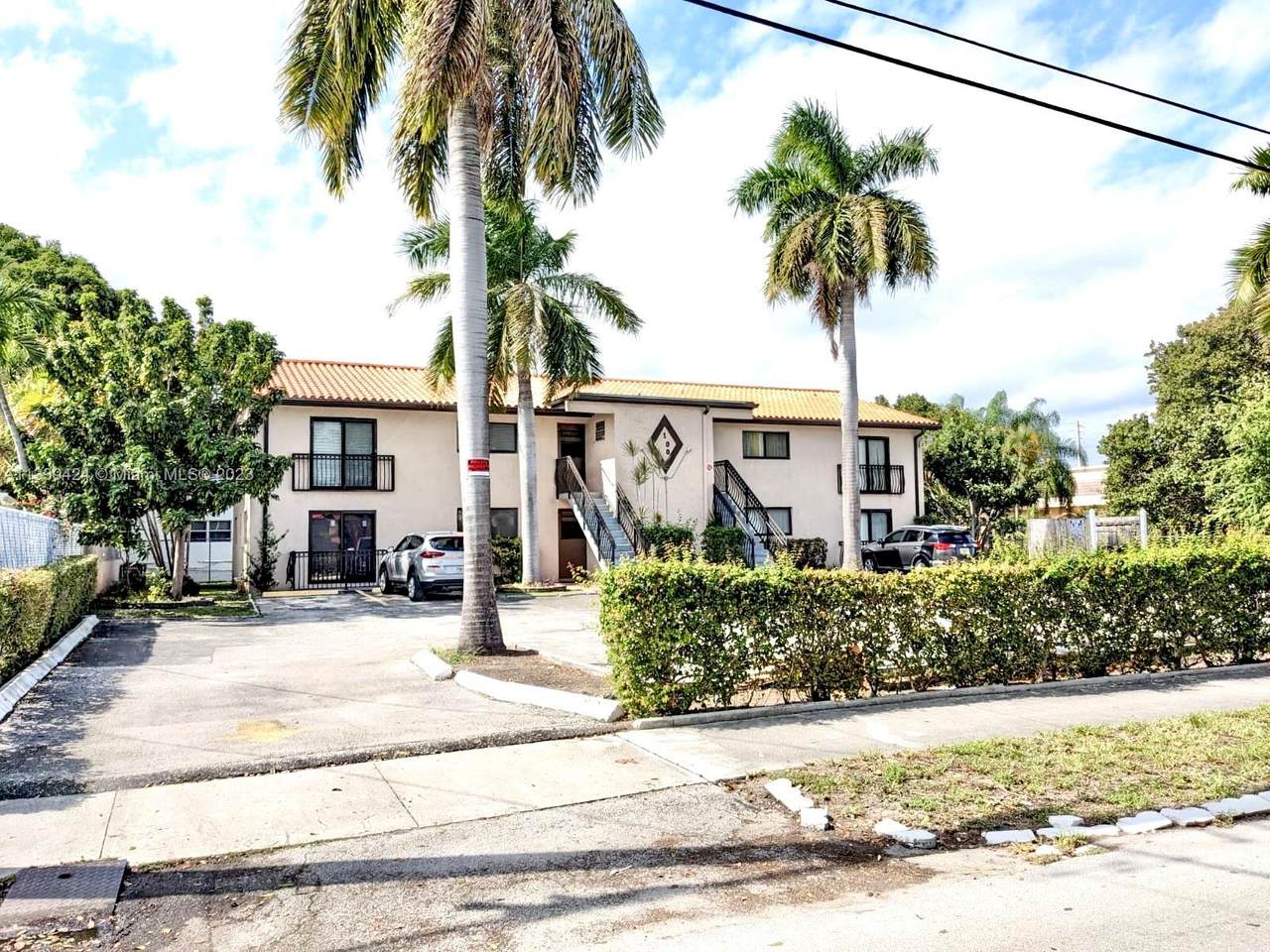 Hallandale Beach, FL 33009 Berkshire Hathaway HomeServices EWM Realty