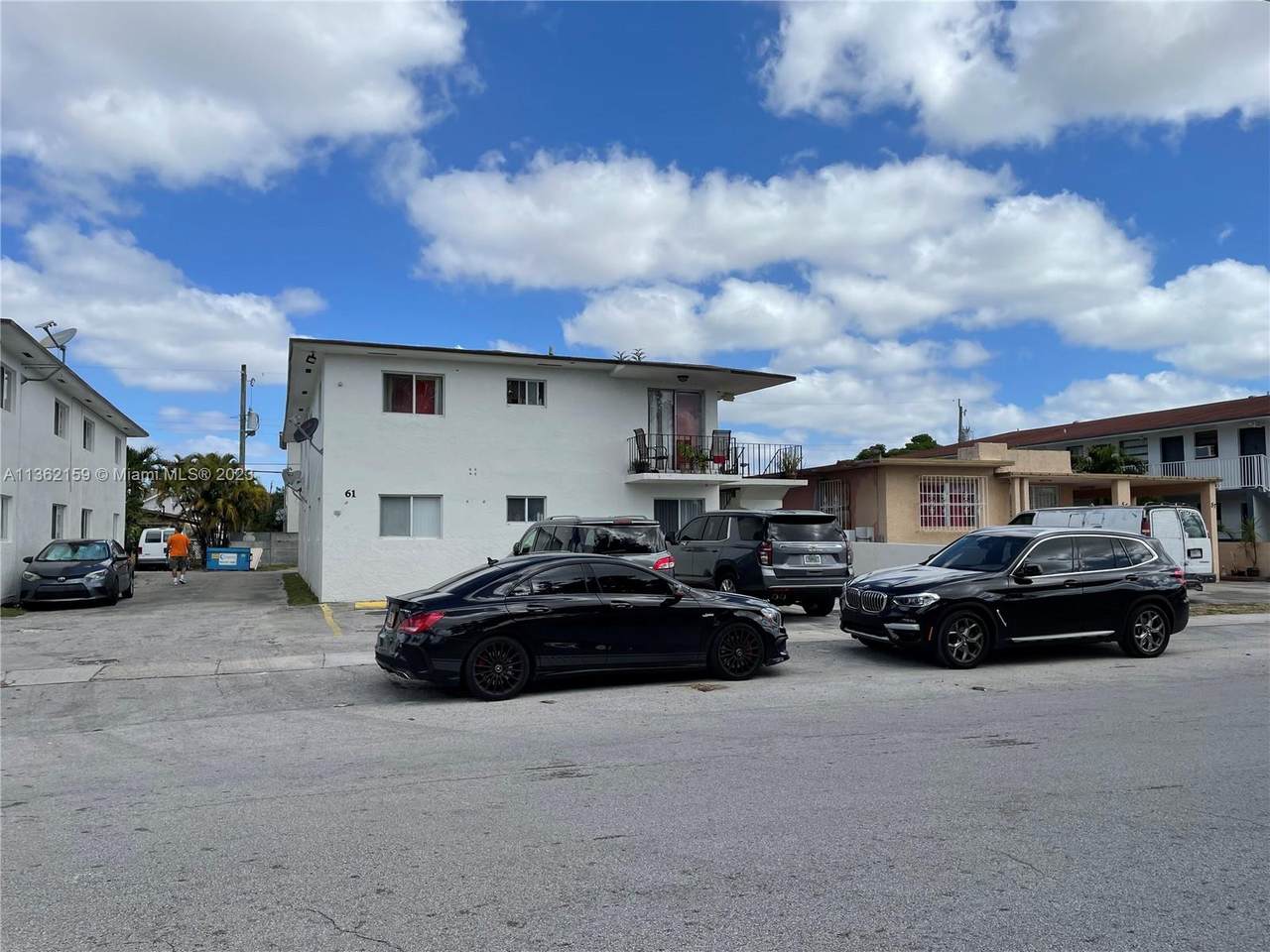 https://bt-photos.global.ssl.fastly.net/miami/1280_boomver_1_A11362159-2.jpg