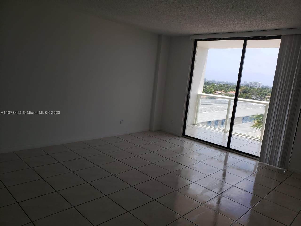 https://bt-photos.global.ssl.fastly.net/miami/1280_boomver_1_A11378412-2.jpg