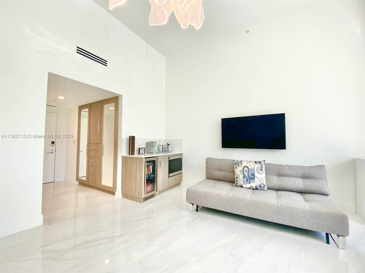 https://bt-photos.global.ssl.fastly.net/miami/1280_boomver_1_A11382113-2.jpg