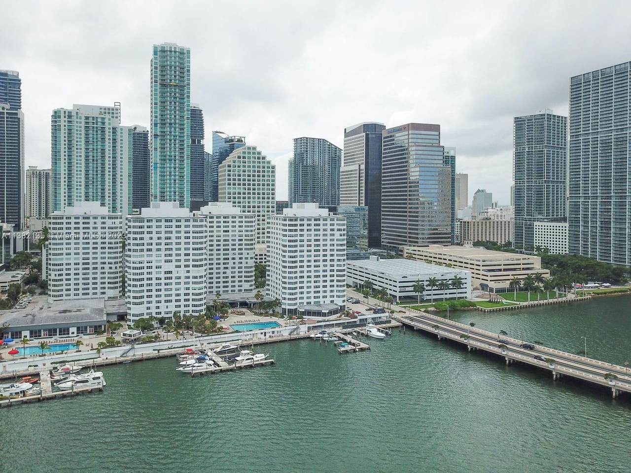 https://bt-photos.global.ssl.fastly.net/miami/orig_boomver_1_A11382135-2.jpg